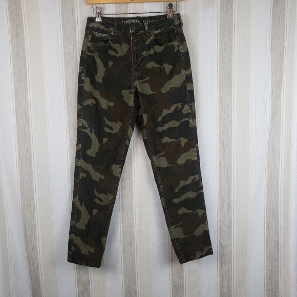 American Eagle Super Stretch Mom Jeans Hi-rise Camo‎ Corduroy Green Size 2 - Picture 1 of 10